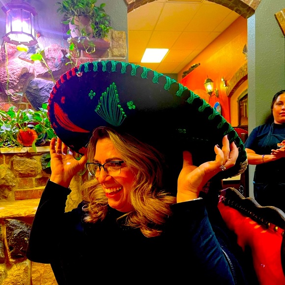 Meet your Posher, Denette - Picture 1 of 1